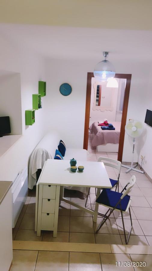 Joli Appart 29M2 En Vieille Ville Menton 2 Mins De La Mer Eksteriør billede