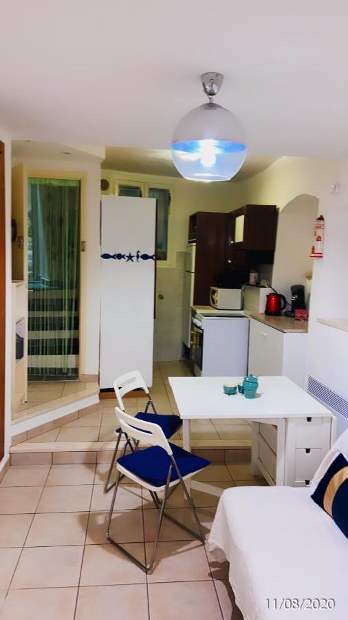 Joli Appart 29M2 En Vieille Ville Menton 2 Mins De La Mer Eksteriør billede